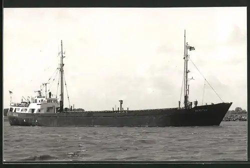 Fotografie Frachtschiff Veritas Heimathafen Flensburg
