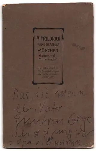 Fotografie A. Friedrich, München, Goethestrasse 6, junger Bürgerlicher mit pomadiertem Haar und Schnauzbart