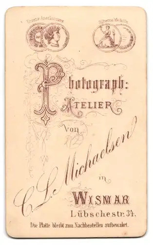 Fotografie C. L. Michaelsen, Wismar, Lübschestr. 34, Portrait Ehepaar im Biedermeierkleid und Anzug mit Vollbart