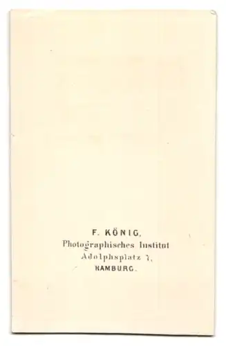 Fotografie F. König, Hamburg, Adolphsplatz 7, Alter Mann mit Halstuch im Gehrock