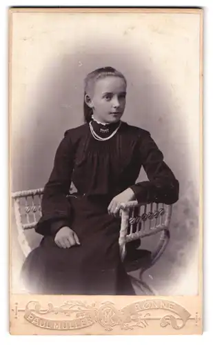 Fotografie Paul Müller, Rönne, Lille Torv, Portrait junge Dame im Kleid