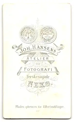 Fotografie J. Hansen, Nexö, junges Mädchen nett lächelnd