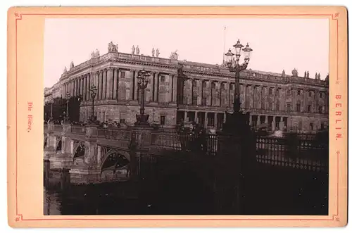 Fotografie unbekannter Fotograf, Ansicht Berlin, Friedrichsbrücke mit der Börse