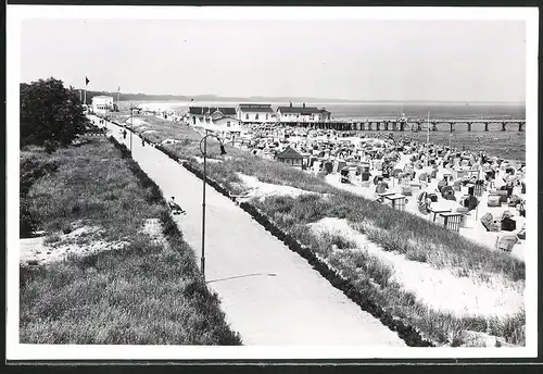 Fotografie unbekannter Fotograf, Ansicht Zinnowitz, Promenade mit Seebad und Seebrücke