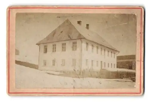 Fotografie unbekannter Fotograf, Ansicht St. Oswald-Riedhütte, Partie am Schulhaus