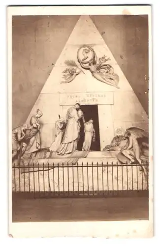 Fotografie Oscar Kramer, Wien, Rothenthurmstr. 23, Ansicht Wien, Christinen-Denkmal in der Augustinerkirche