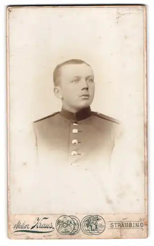 Fotografie Atelier Kraus, Straubing, Mittlerer Graben 535, Portrait junger Soldat in Uniform Rgt. 3