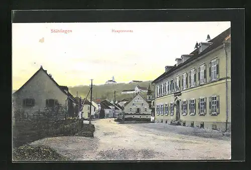 AK Stühlingen, Hauptstrasse mit Eisen- u. Maschinenlager