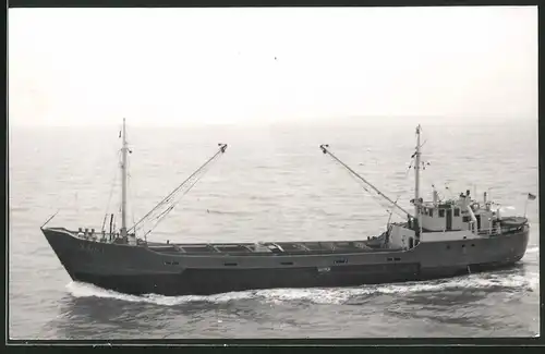 Fotografie Frachtschiff Zenit auf hoher See