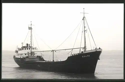 Fotografie Frachtschiff Delta bei ruhiger See