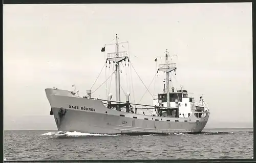 Fotografie Frachtschiff Daje Böhmer auf hoher See