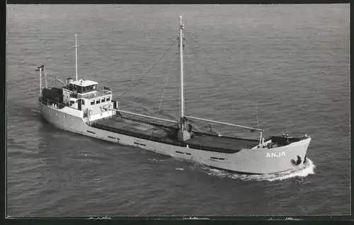 Fotografie Frachtschiff Anja auf ruhiger See