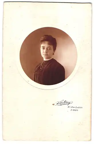 Fotografie Sartony`s, Paris, Rue Laffitte 45, Portrait einer bürgerlichen Dame