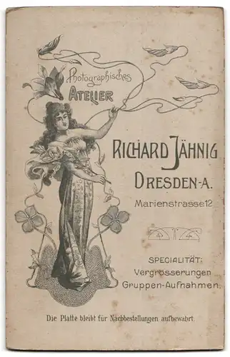 Fotografie Richard Jähnig, Dresden-A, Marienstrasse 12, Portrait süsses Kleinkind in Jacke mit Kapuze