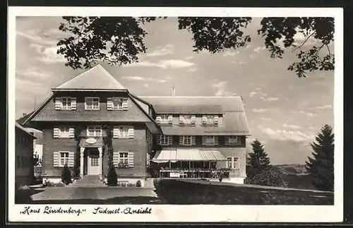 AK St. Peter /Bad. Schwarzwald, Hotel Haus Lindenberg, Südwest-Ansicht