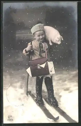 AK Neujahrsgruss, Bub auf Skiern mit Glücksschwein