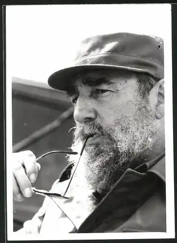 Fotografie Portrait Fidel Castro in Uniform mit Käppi