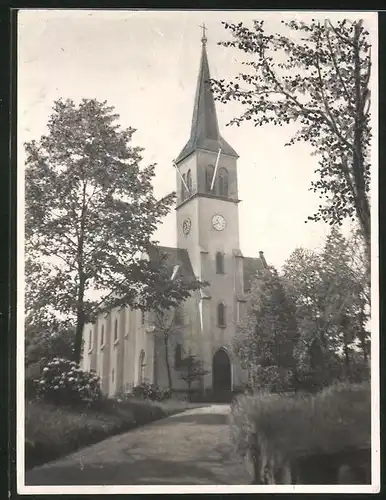 Fotografie unbekannter Fotograf, Ansicht Ottendorf-Okrilla, Blick zur Kirche