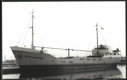 Fotografie Frachtschiff Martinistad im Hafen