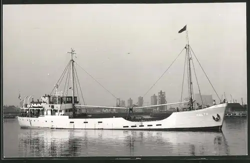 Fotografie Frachtschiff Malta auf See