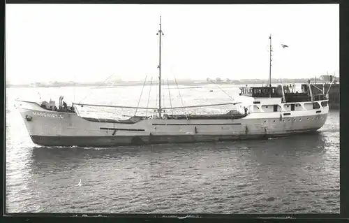 Fotografie Frachtschiff Margriet L in Fahrt