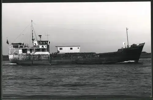 Fotografie Frachtschiff Minerva II in Fahrt