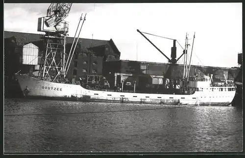 Fotografie Frachtschiff Oostzee im Hafen