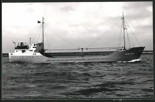 Fotografie Frachtschiff Noblesse auf See