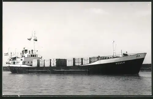 Fotografie Frachtschiff Noach auf See