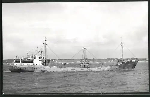 Fotografie Frachtschiff Annelis auf See