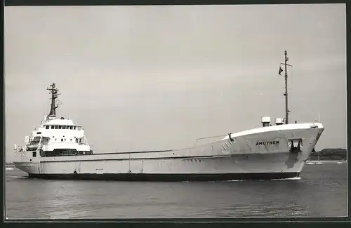 Fotografie Frachtschiff Amuthon in Fahrt