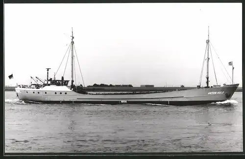 Fotografie Frachtschiff Anton Held in Fahrt