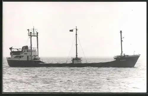 Fotografie Frachtschiff Claus voll beladen auf See
