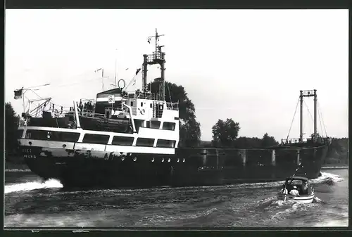 Fotografie Frachtschiff Brise I in Fahrt