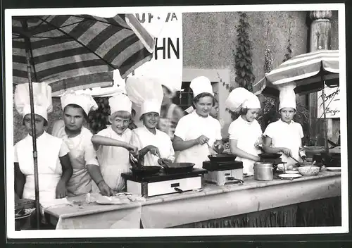 Fotografie Atelier Herter, Berlin-Steglitz, heranwachsende Köche bei einem Kochwettbewerb