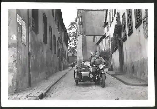 Fotografie Motorrad BMW mit Seitenwagen, Krad-Gespann