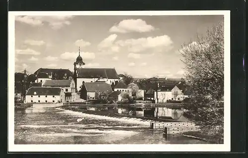 AK Tyn nad Vltavou, Teilansicht mit Kirche