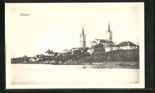 AK Tschaslau / Caslav, Blick zu den Kirchen im Ort
