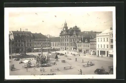 AK Kolin, Marktplatz mit Denkmal