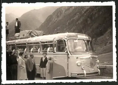Fotografie Bus Büssing, Reisebus-Omnibus auf Gebirgspass