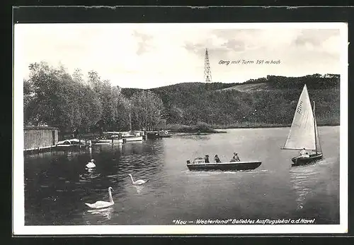 AK Neu-Westerland, Ortspartie und Berg mit Turm mit Booten