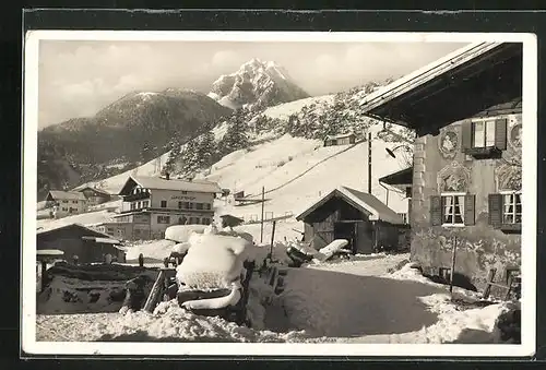 AK Mittenwald, Blick auf Berge mit Gasthaus Jägerhof