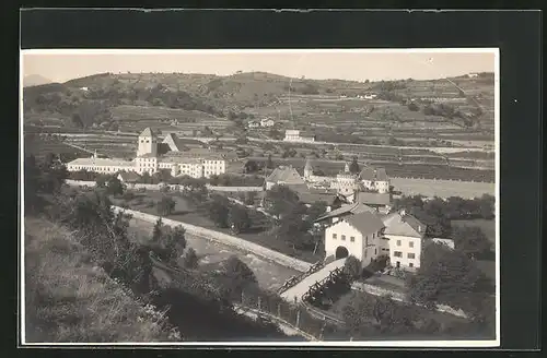 Foto-AK Neustift, Totalansicht des Klosters