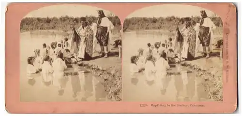 Fotografie B. W. Kilburn, Littleton / N.H., Baptizing in the Jordan, Bekehrung im Jordan
