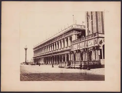Fotografie unbekannter Fotograf, Ansicht Venedig, Bibliothek auf dem Markusplatz, Grossformat 33 x 25cm