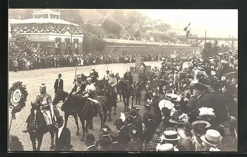 Foto-AK Hamburg, XVI. Dt. Bundesschiessen 1909, Festzug vor Café-Restaurant, Schützenverein