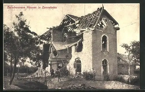 AK Zonnebeke, Zerschossene Häuser