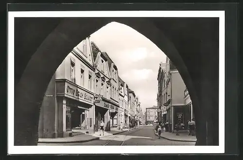 AK Stolp, Heuetorstrasse mit Geschäften