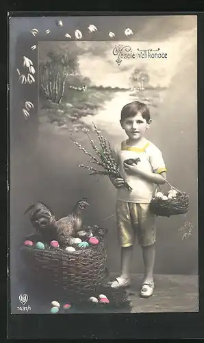AK Kleiner Junge mit Kätzchenzweigen und Osterkorb neben Huhn, Ostergruss