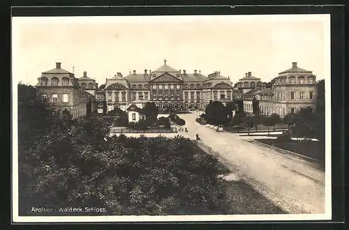 AK Arolsen i. Waldeck, Blick auf das Schloss